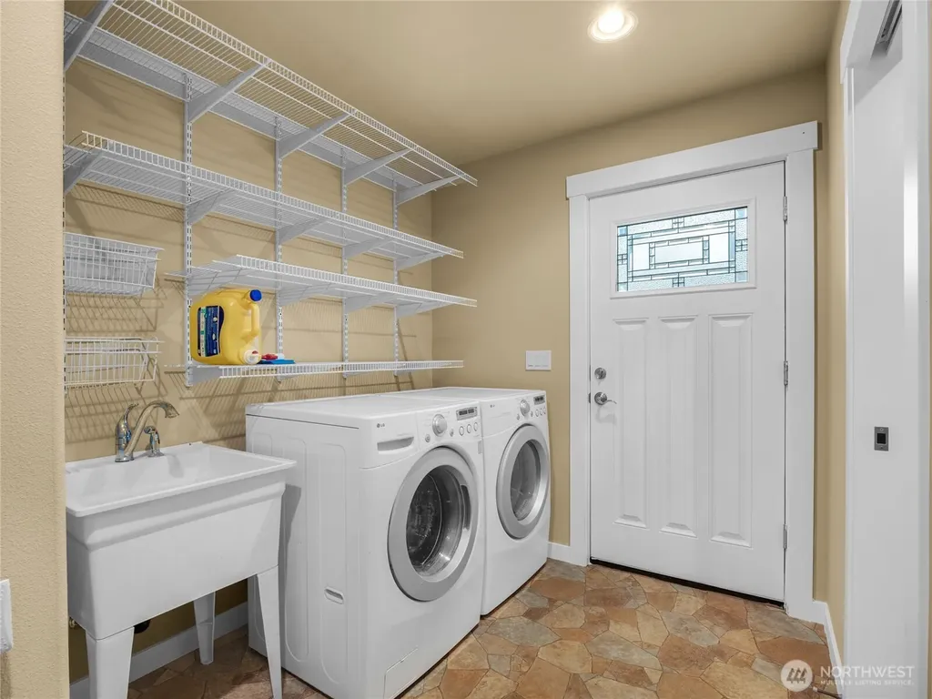 31102 J Place Ocean Park WA 98640
