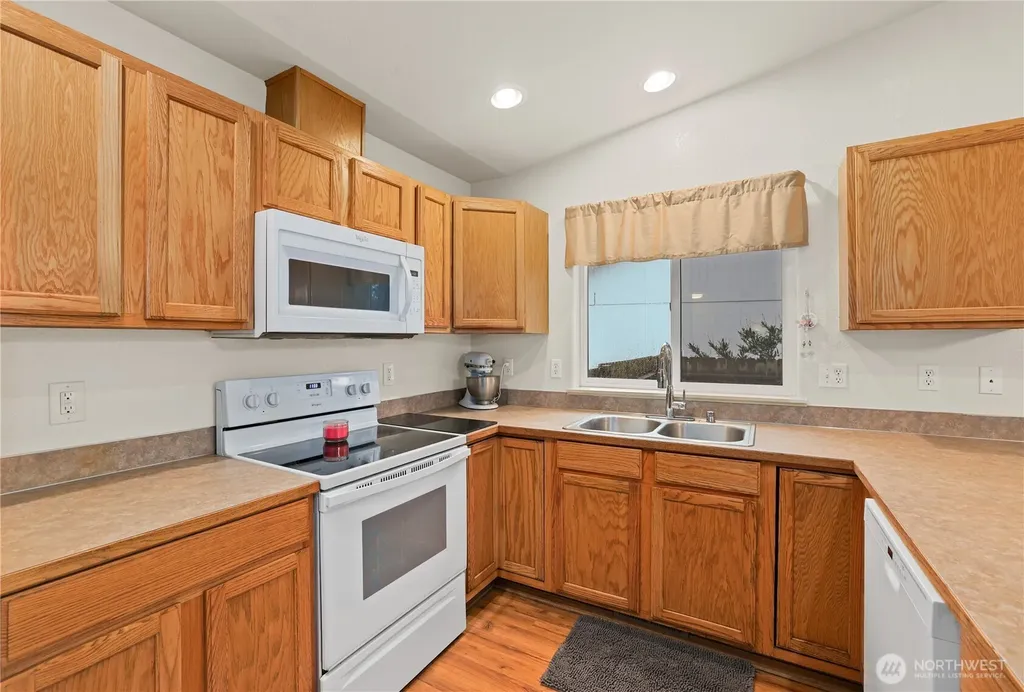 22419 Bluewater Drive SE Yelm WA 98597