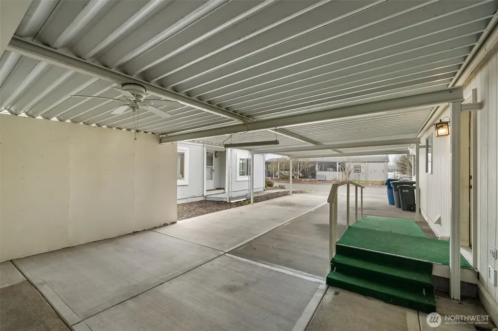 836 Harman Way S Orting WA 98360