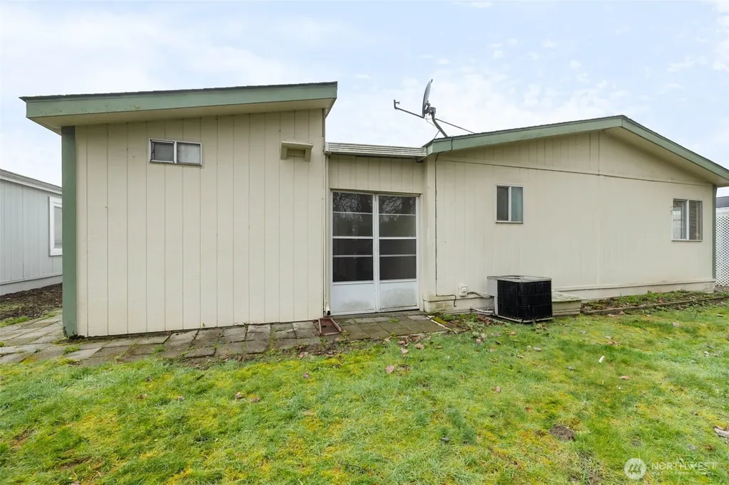 836 Harman Way S Orting WA 98360