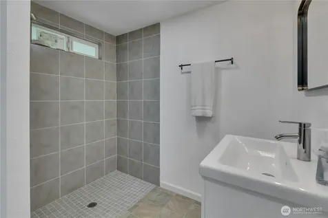 11517 155 Avenue SE Renton WA 98059