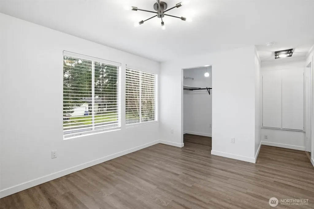 27714 168th Avenue SE Covington WA 98042