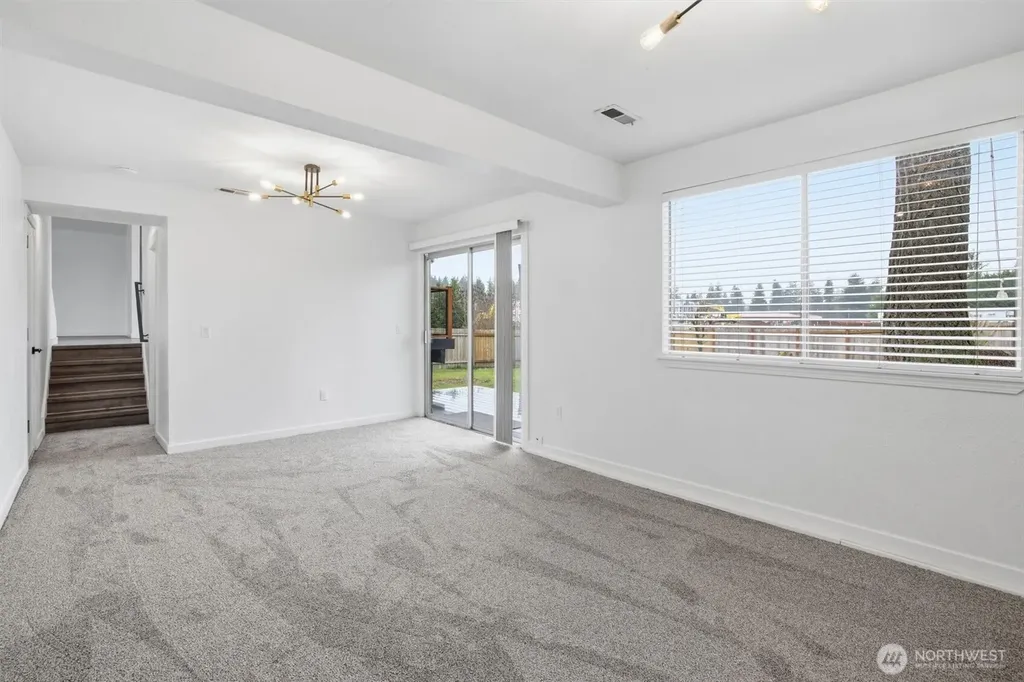 27714 168th Avenue SE Covington WA 98042