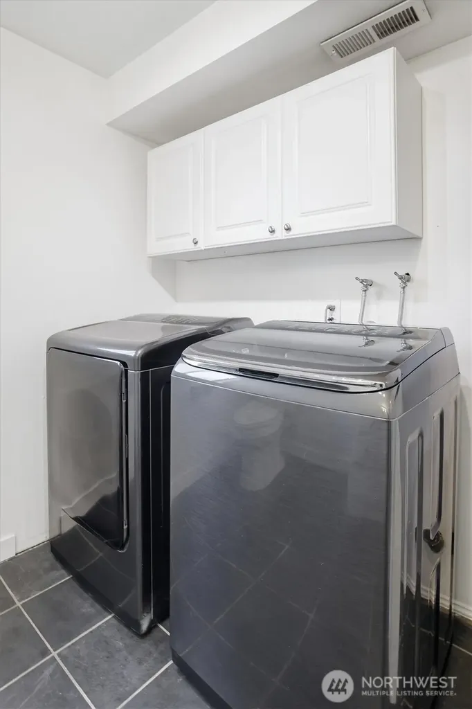 27714 168th Avenue SE Covington WA 98042