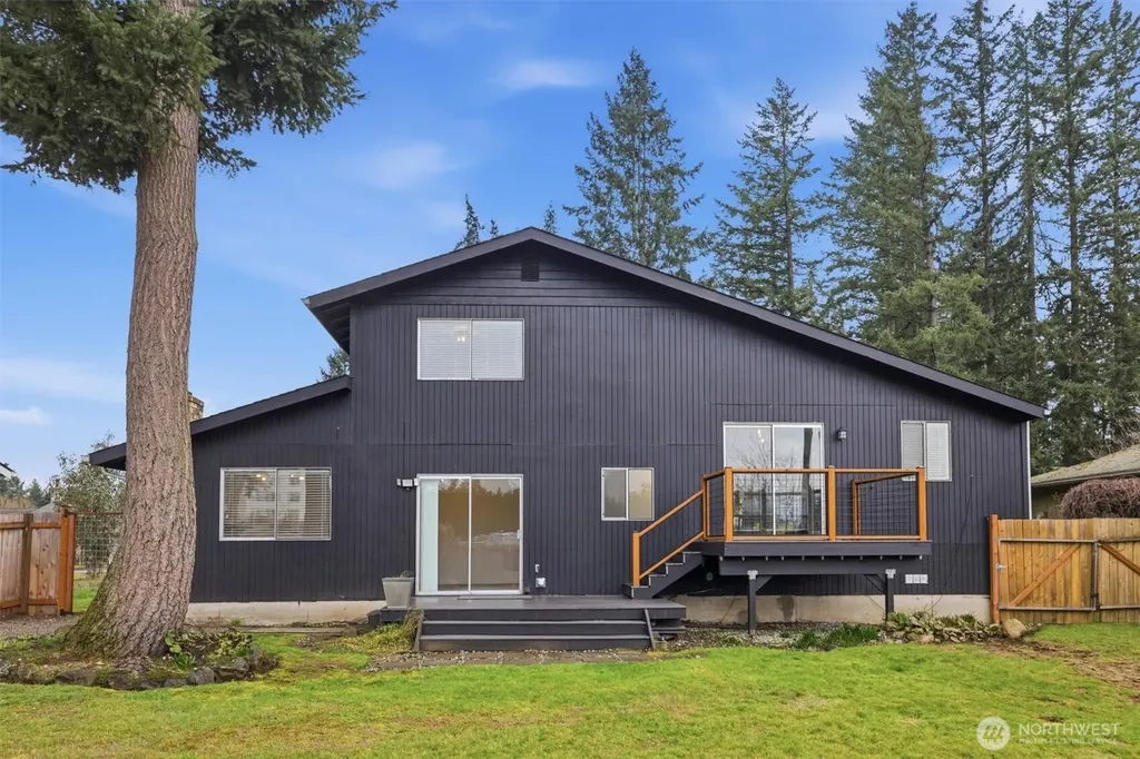 27714 168th Avenue SE Covington WA 98042