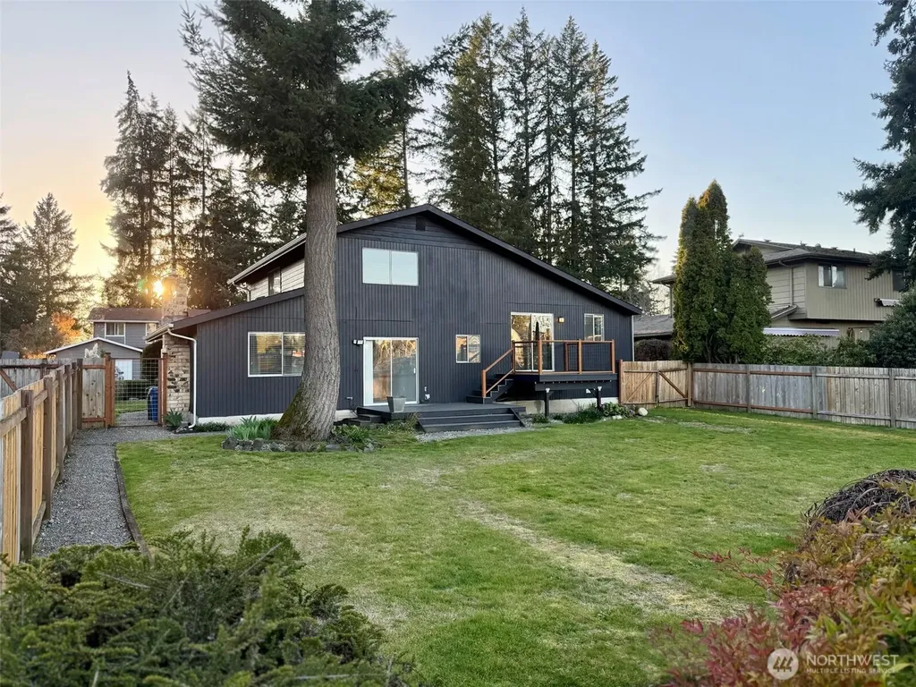 27714 168th Avenue SE Covington WA 98042