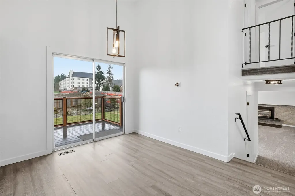 27714 168th Avenue SE Covington WA 98042