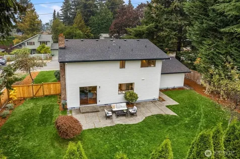 10703 NE 53rd Street Kirkland WA 98033