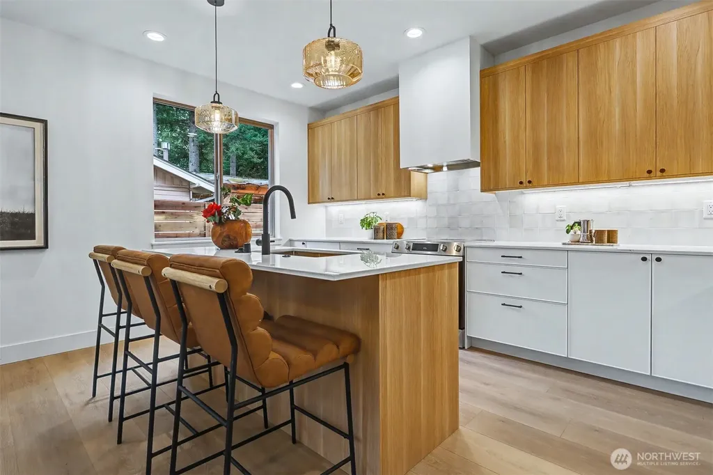 11247 108th Avenue NE Kirkland WA 98033
