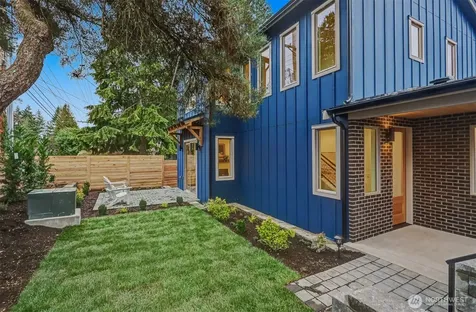 11247 108th Avenue NE Kirkland WA 98033