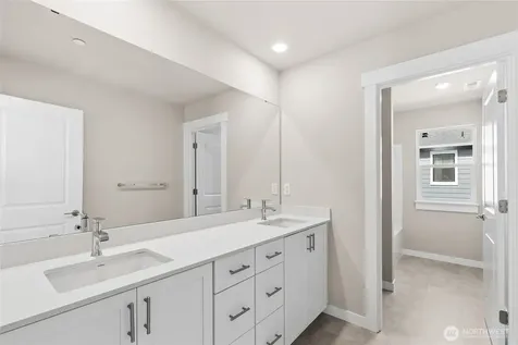 10538 135th Place NE Kirkland WA 98033
