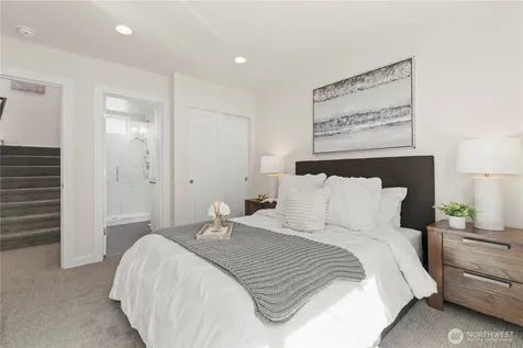 9518 Interlake Avenue N Seattle WA 98103