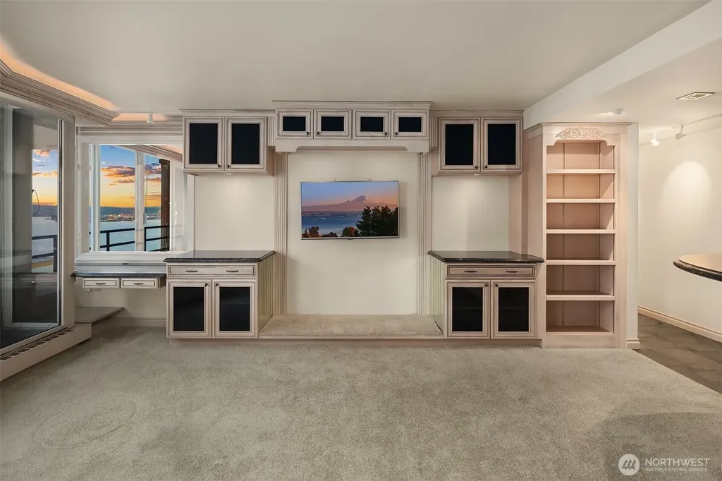 2125 1st Avenue S Seattle WA 98121