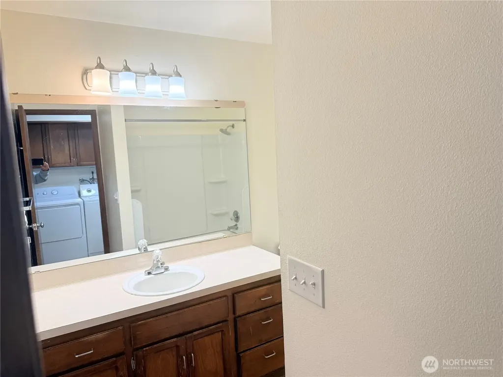 233 Dorn Avenue Everett WA 98208