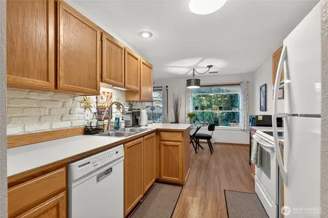 4118 212th Street SW Mountlake Terrace WA 98043