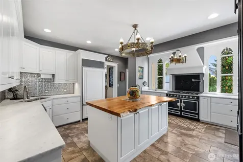 4410 N 45th Street Tacoma WA 98407