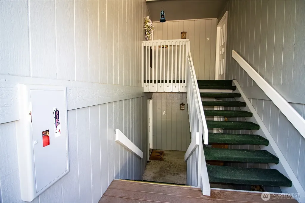 2929 SE Mile Hill Drive Port Orchard WA 98366