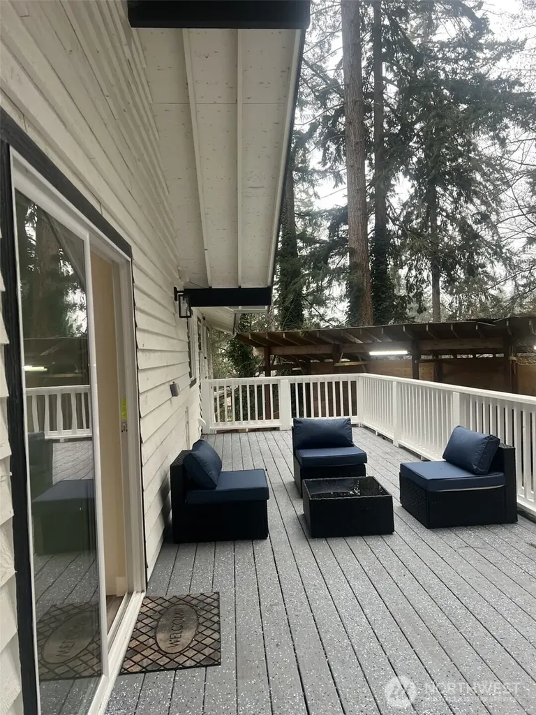 8501 121st Street E Puyallup WA 98373