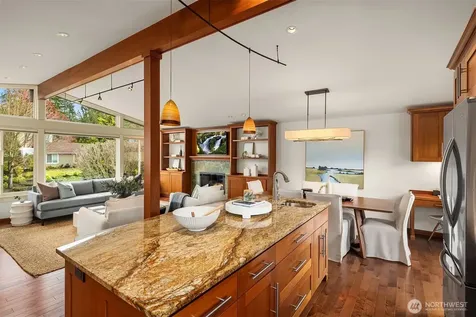 5829 112th Place NE Kirkland WA 98033