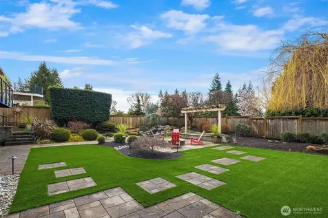 5829 112th Place NE Kirkland WA 98033