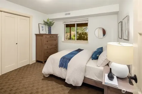 5829 112th Place NE Kirkland WA 98033