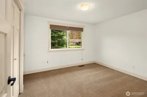 5829 112th Place NE Kirkland WA 98033