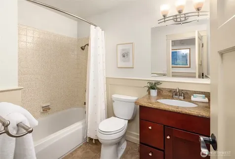 5829 112th Place NE Kirkland WA 98033