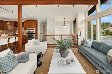 5829 112th Place NE Kirkland WA 98033