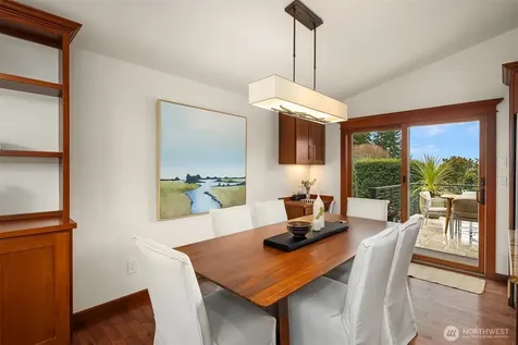 5829 112th Place NE Kirkland WA 98033