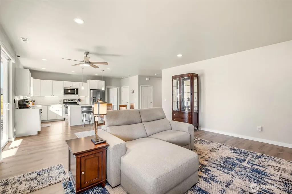 1006 6th Avenue NE Ephrata WA 98823