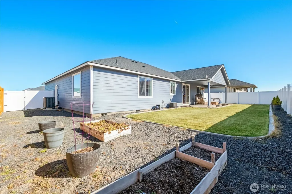 1006 6th Avenue NE Ephrata WA 98823