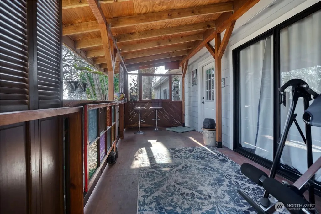 1555 Panorama Drive Point Roberts WA 98281