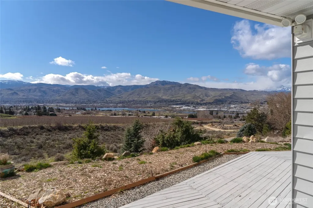 71 Blue Grade Road East Wenatchee WA 98802