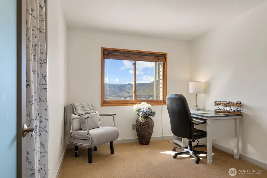 71 Blue Grade Road East Wenatchee WA 98802