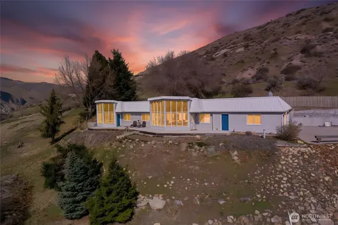 71 Blue Grade Road East Wenatchee WA 98802