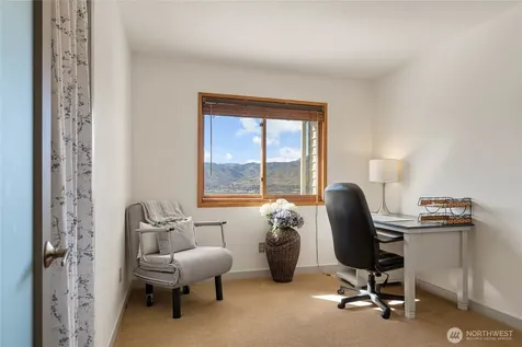 71 Blue Grade Road East Wenatchee WA 98802