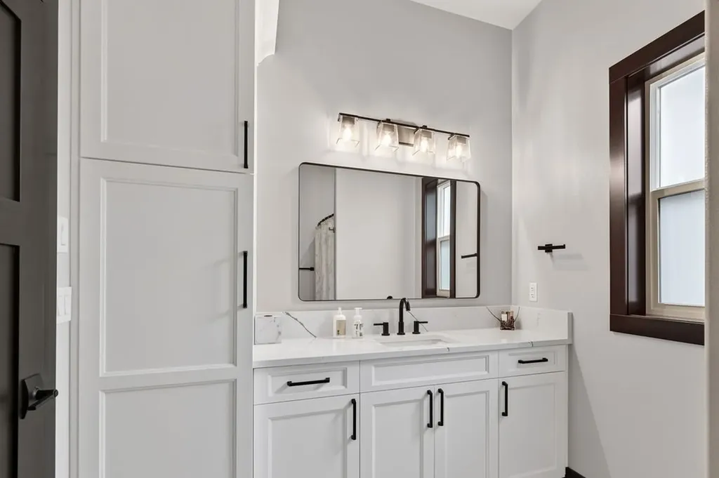 613 S Perry Avenue East Wenatchee WA 98802