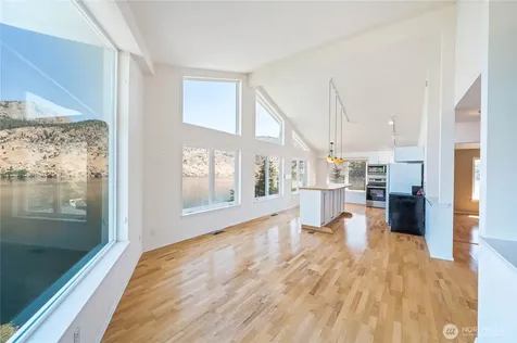 20000 S Lakeshore Road Chelan WA 98816