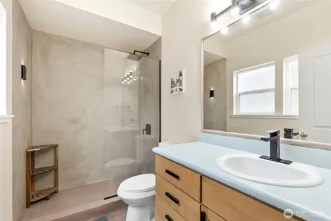 5907 40th Avenue SW Seattle WA 98136