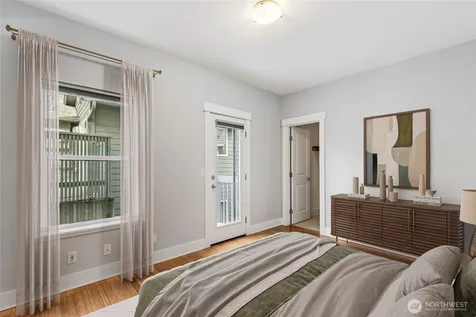 5907 40th Avenue SW Seattle WA 98136