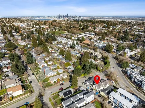 5907 40th Avenue SW Seattle WA 98136