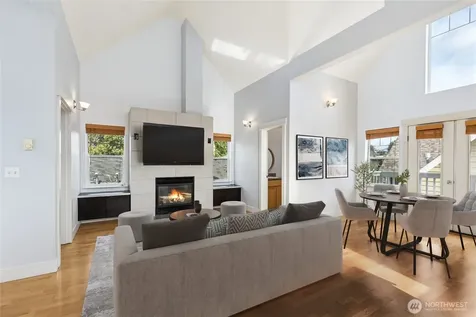 5907 40th Avenue SW Seattle WA 98136
