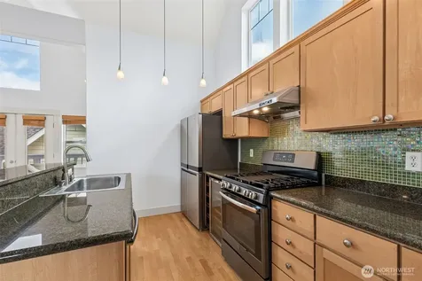 5907 40th Avenue SW Seattle WA 98136