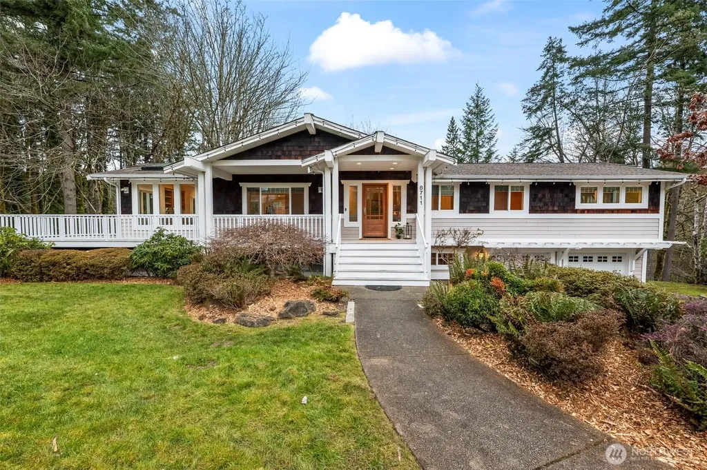 8711 92nd Street NW Gig Harbor WA 98332