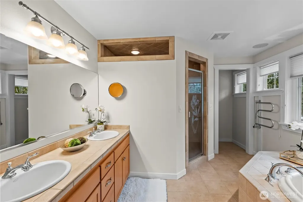 8711 92nd Street NW Gig Harbor WA 98332