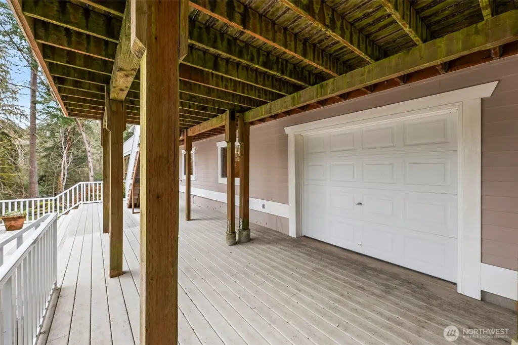 8711 92nd Street NW Gig Harbor WA 98332