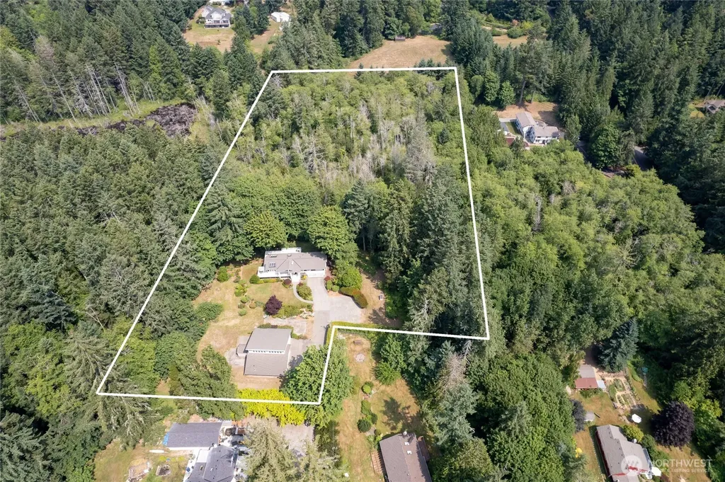 8711 92nd Street NW Gig Harbor WA 98332