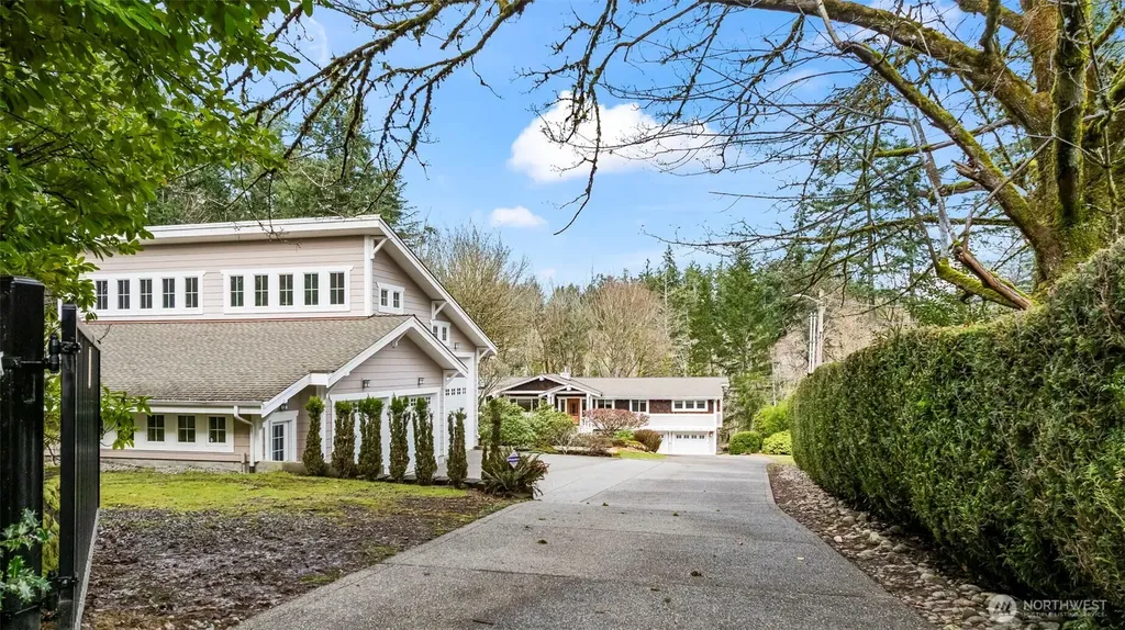 8711 92nd Street NW Gig Harbor WA 98332