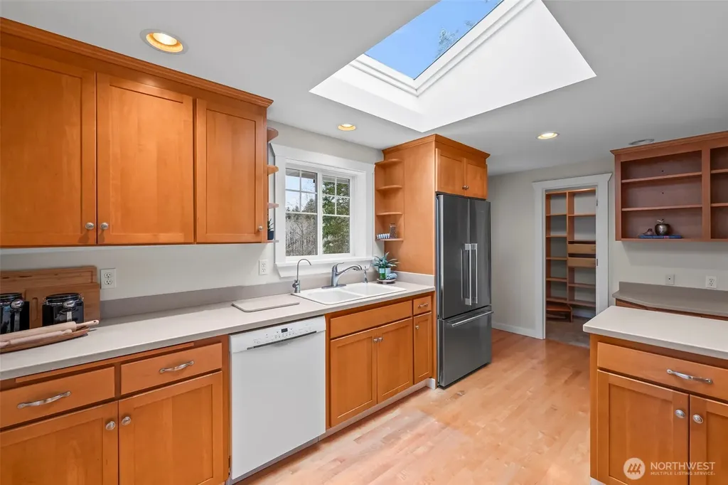 8711 92nd Street NW Gig Harbor WA 98332