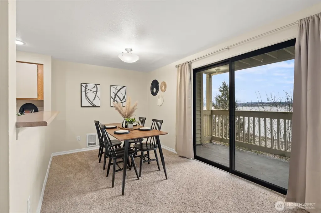 1700 W Sunn Fjord Lane Bremerton WA 98312